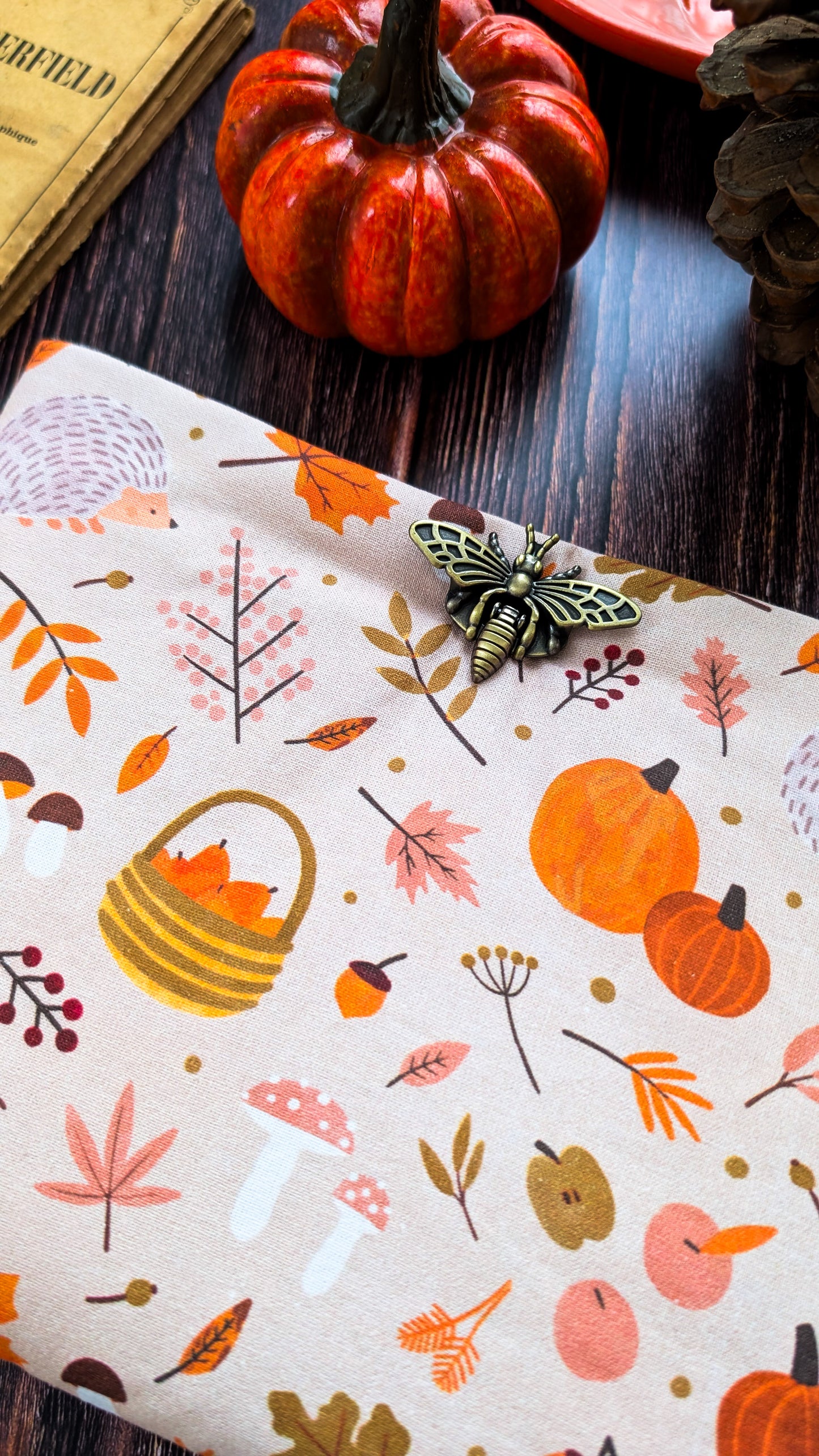 Pochette à livre et liseuse imprimé panier d'automne