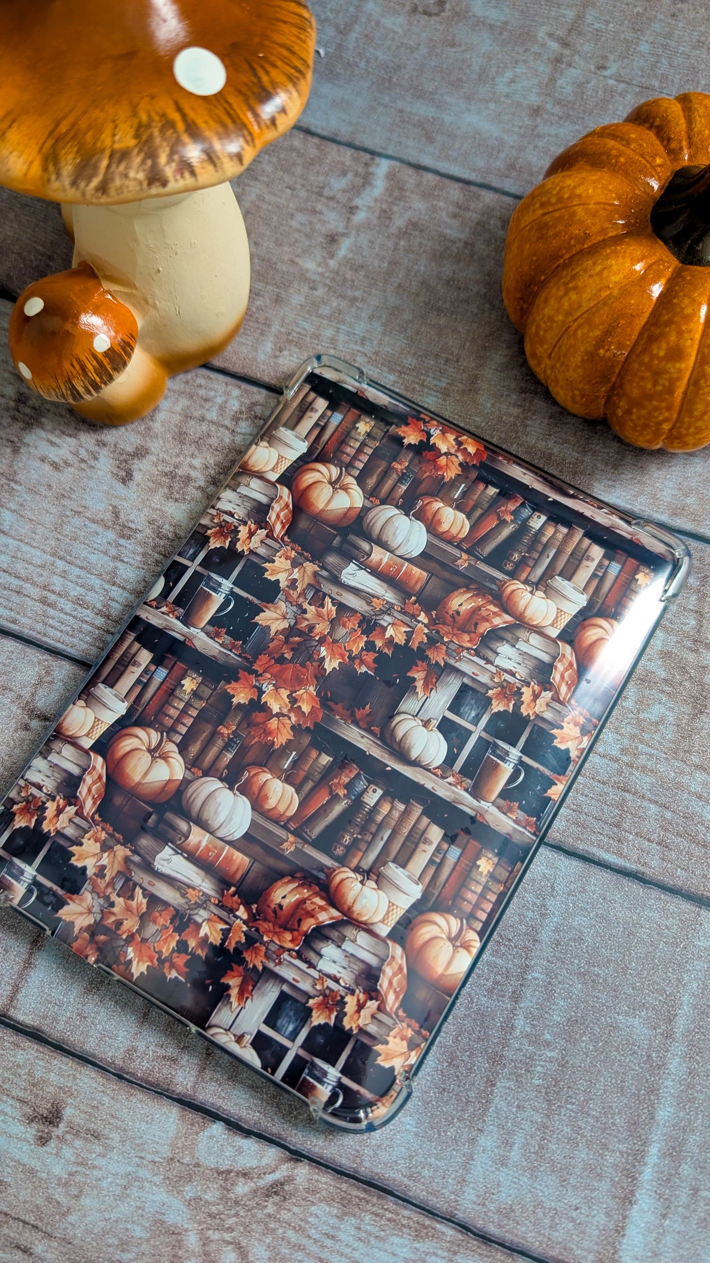 Fond automne bibliothèque et citrouilles pour liseuses KOBO et KINDLE