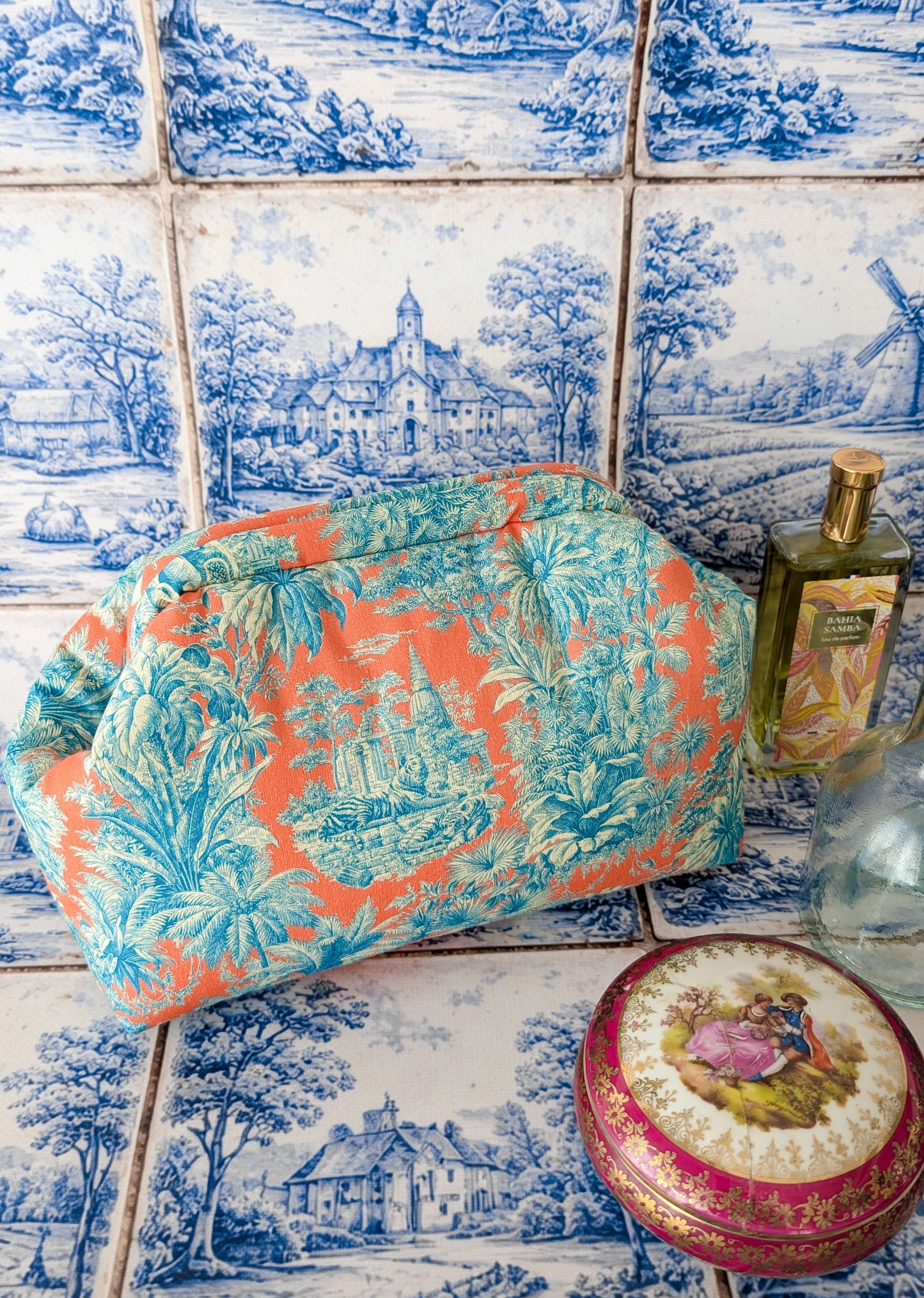 Trousse de toilette toile de Jouy orange et bleu