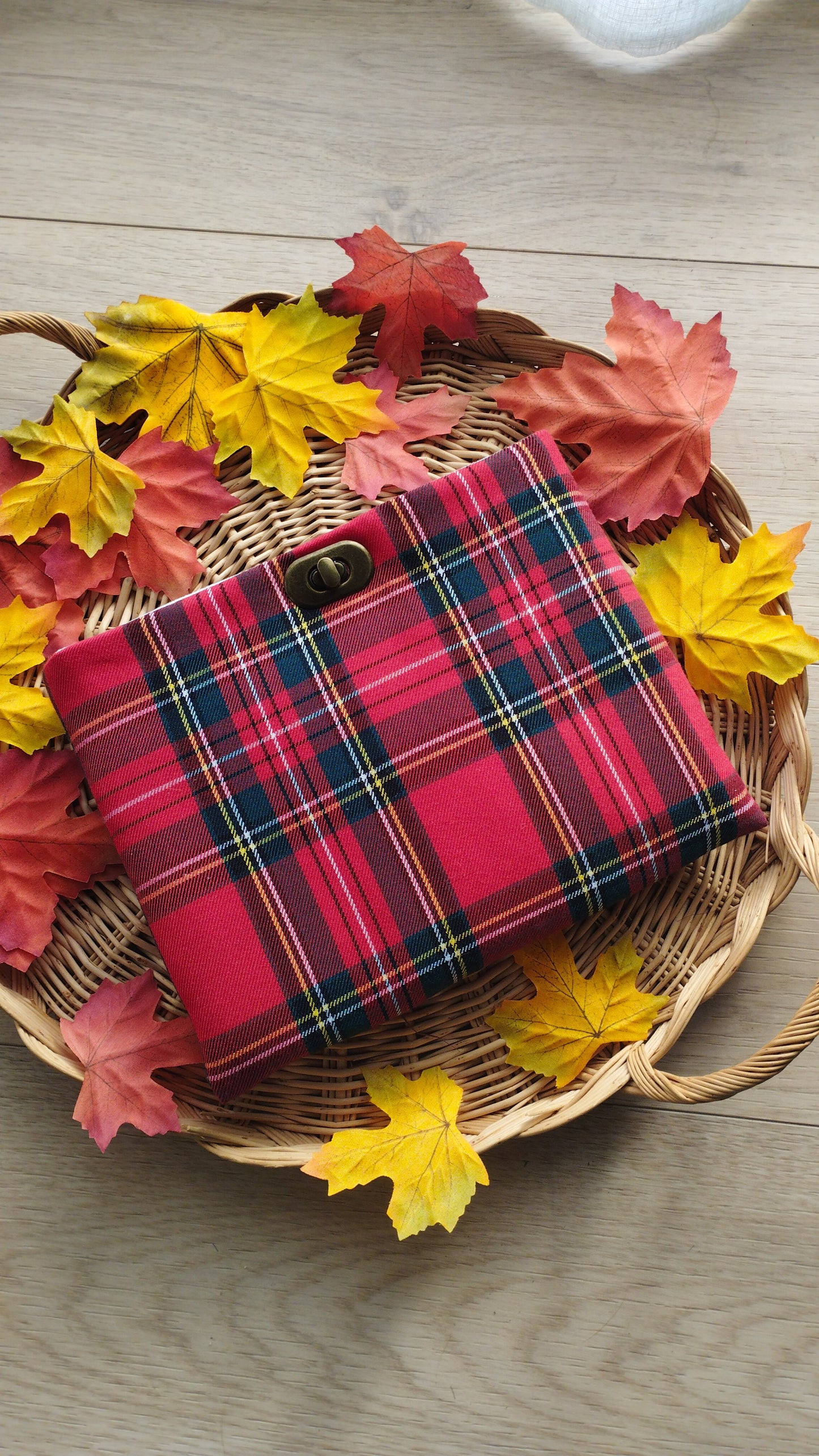 Pochette pour livres en tartan rouge fait main