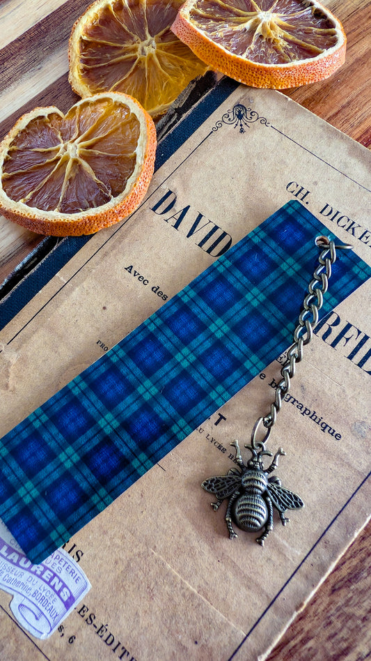 Marque-pages en bois fait main imprimé à carreaux tartan écossais bleu et vert bijoux abeille
