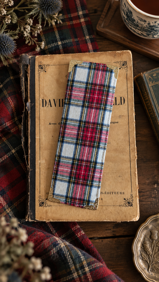 Marque-pages en tartan écossais blanc et rouge