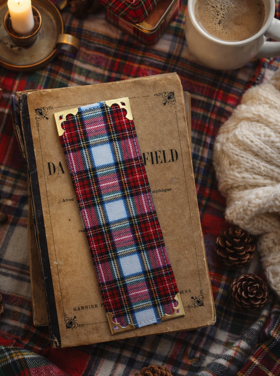 Marque-pages en tartan écossais blanc et rouge