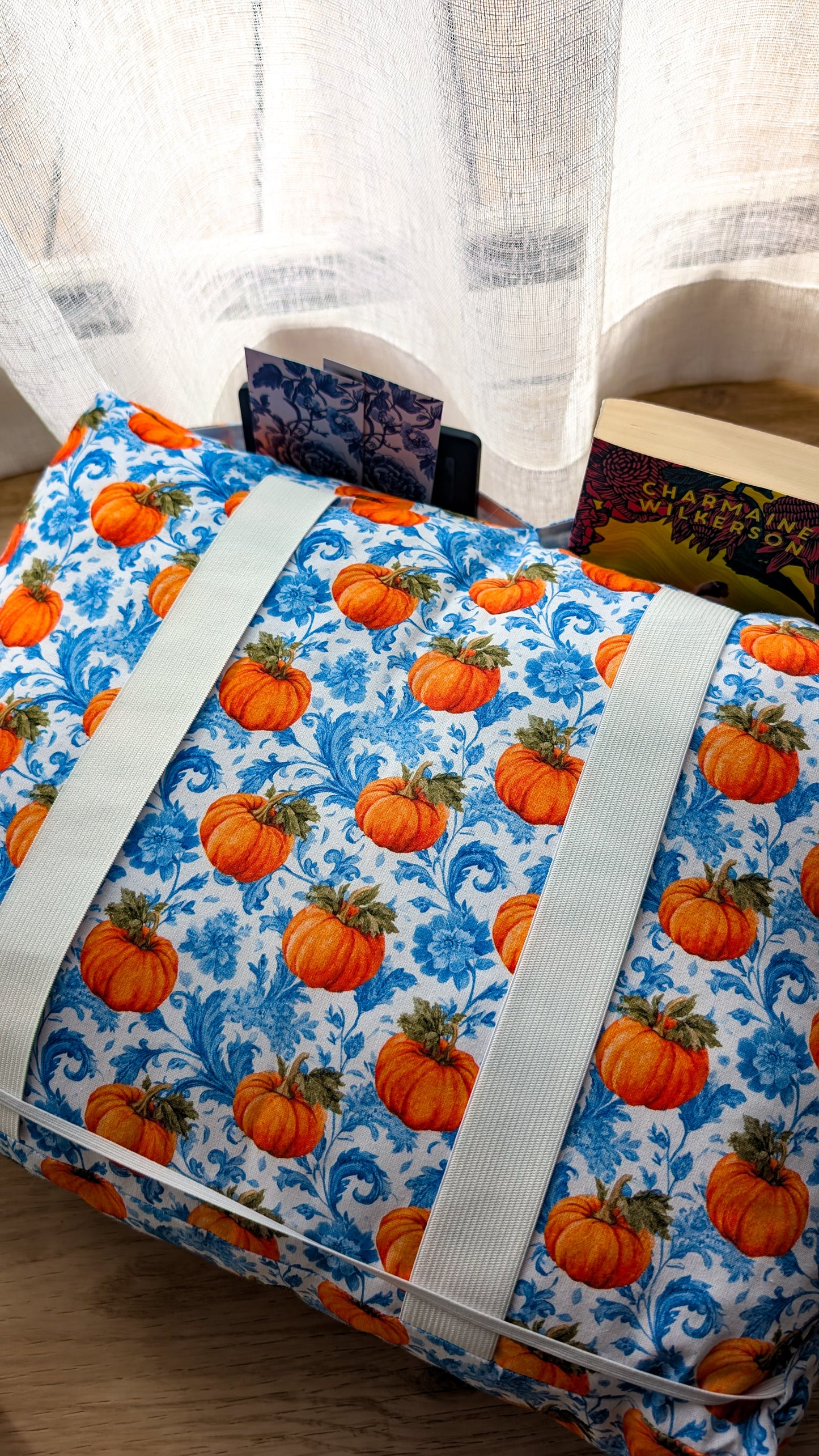 Maxi coussin de lecture avec poches PERSONNALISABLE