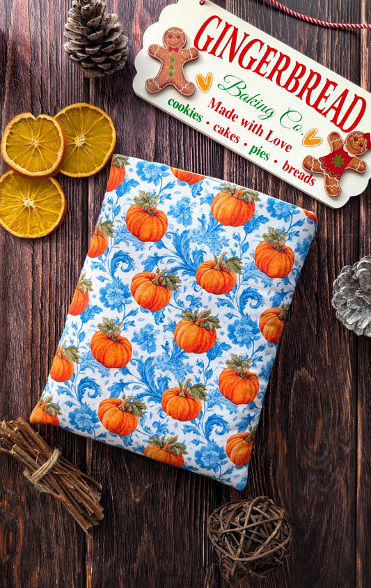 Pochette à livre et liseuse imprimé toile de Jouy et citrouilles
