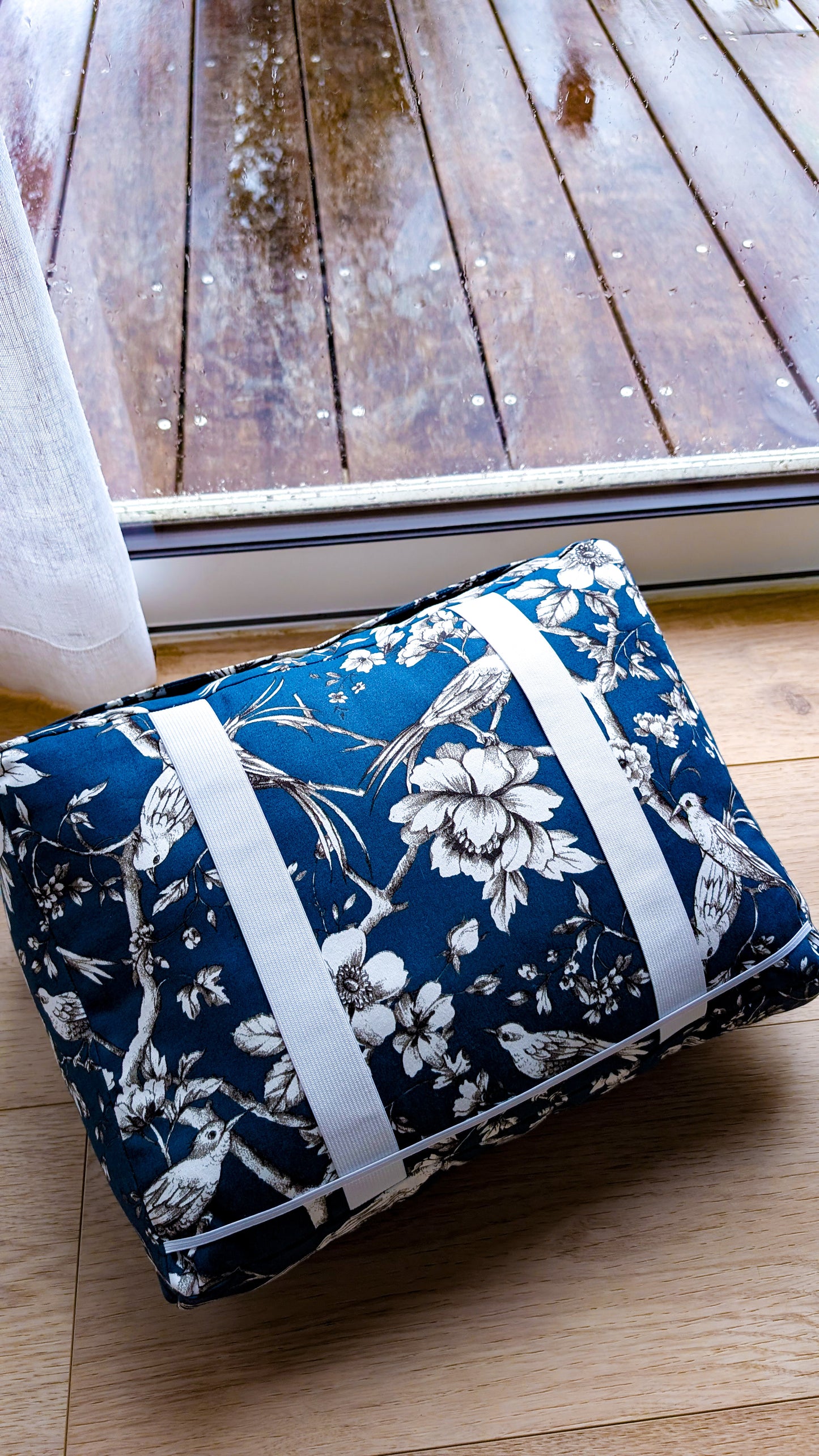 Maxi coussin de lecture avec poches PERSONNALISABLE